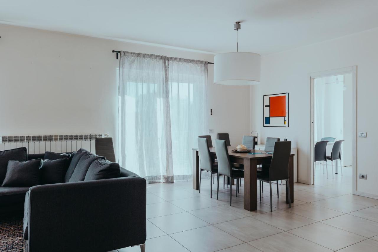 The Attico Lägenhet Padenghe sul Garda Exteriör bild