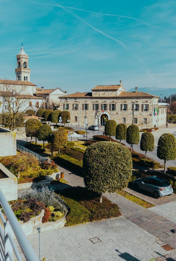 The Attico Lägenhet Padenghe sul Garda Exteriör bild