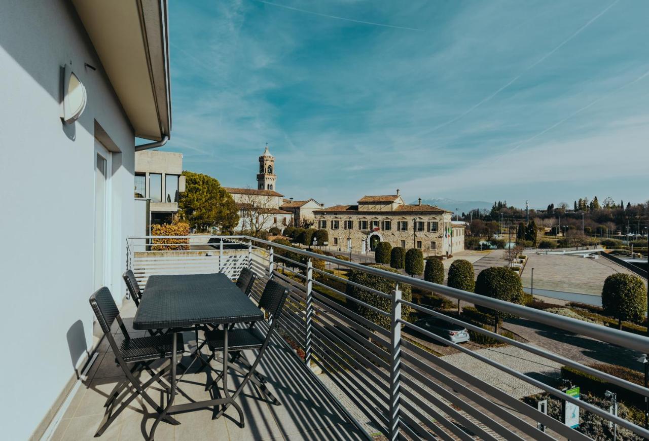 The Attico Lägenhet Padenghe sul Garda Exteriör bild